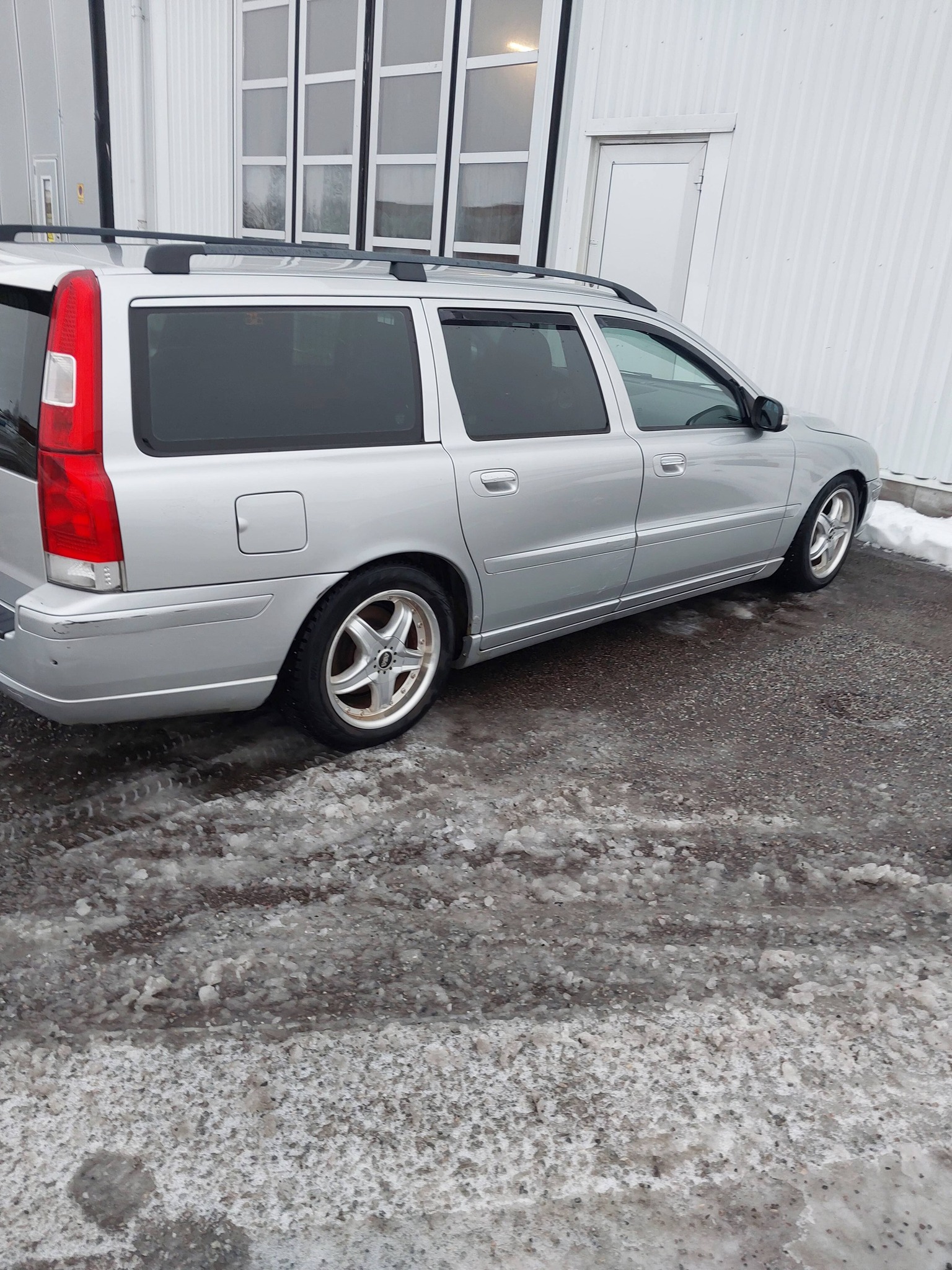 Volvo V70 D5 sida